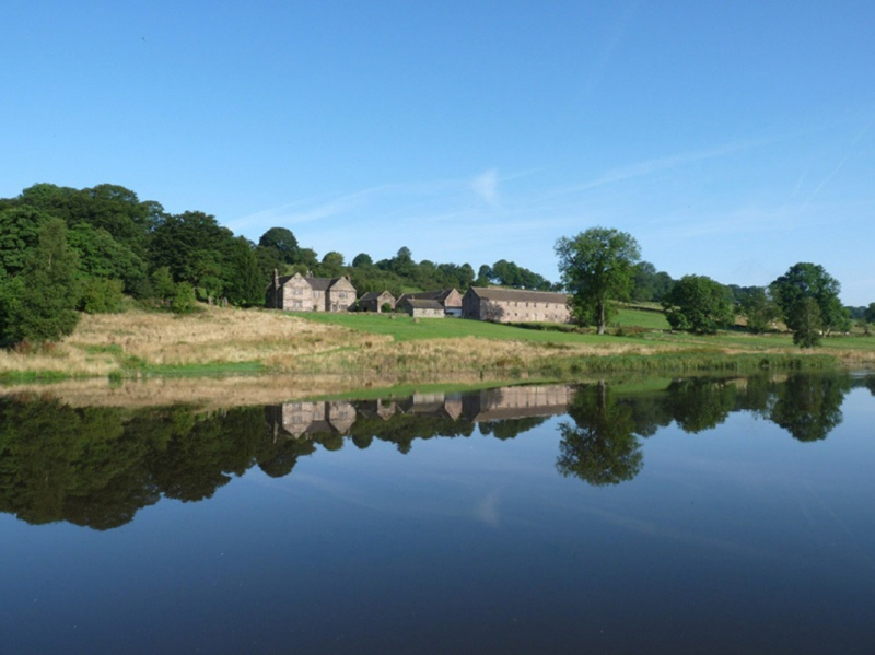 The Ashes Barns and Country House