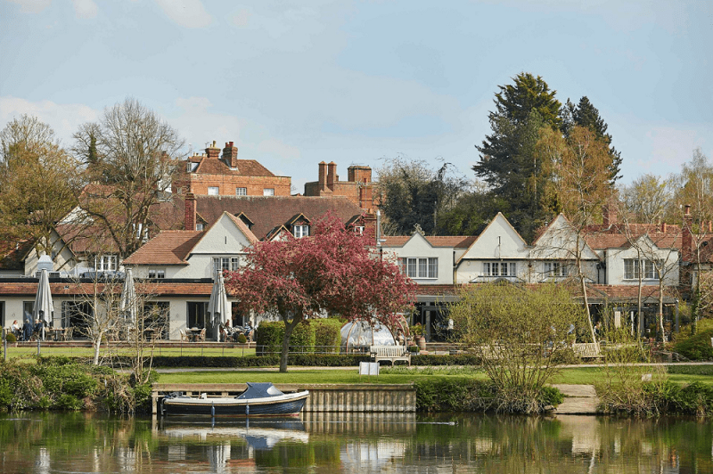 the-great-house-at-sonning-lgbtq-friendly-wedding-venue-riverside The Great House, Coppa Club