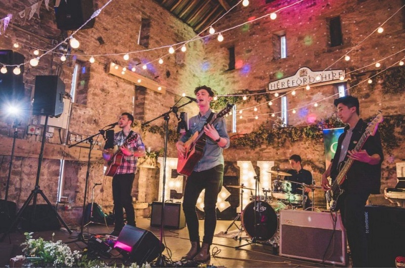 Live Band